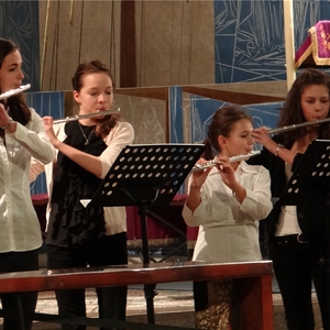  Die jungen Musikerinnen zeigten beim Weihnachtskonzert ihr ganzes K&oumlnnen. Foto: R&oumlttenbacher